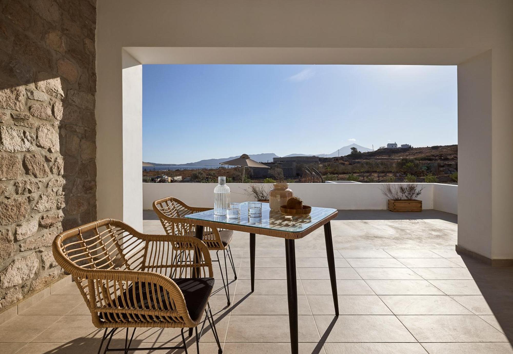 Kedros Milos Suites Adamantas  Pokoj fotografie