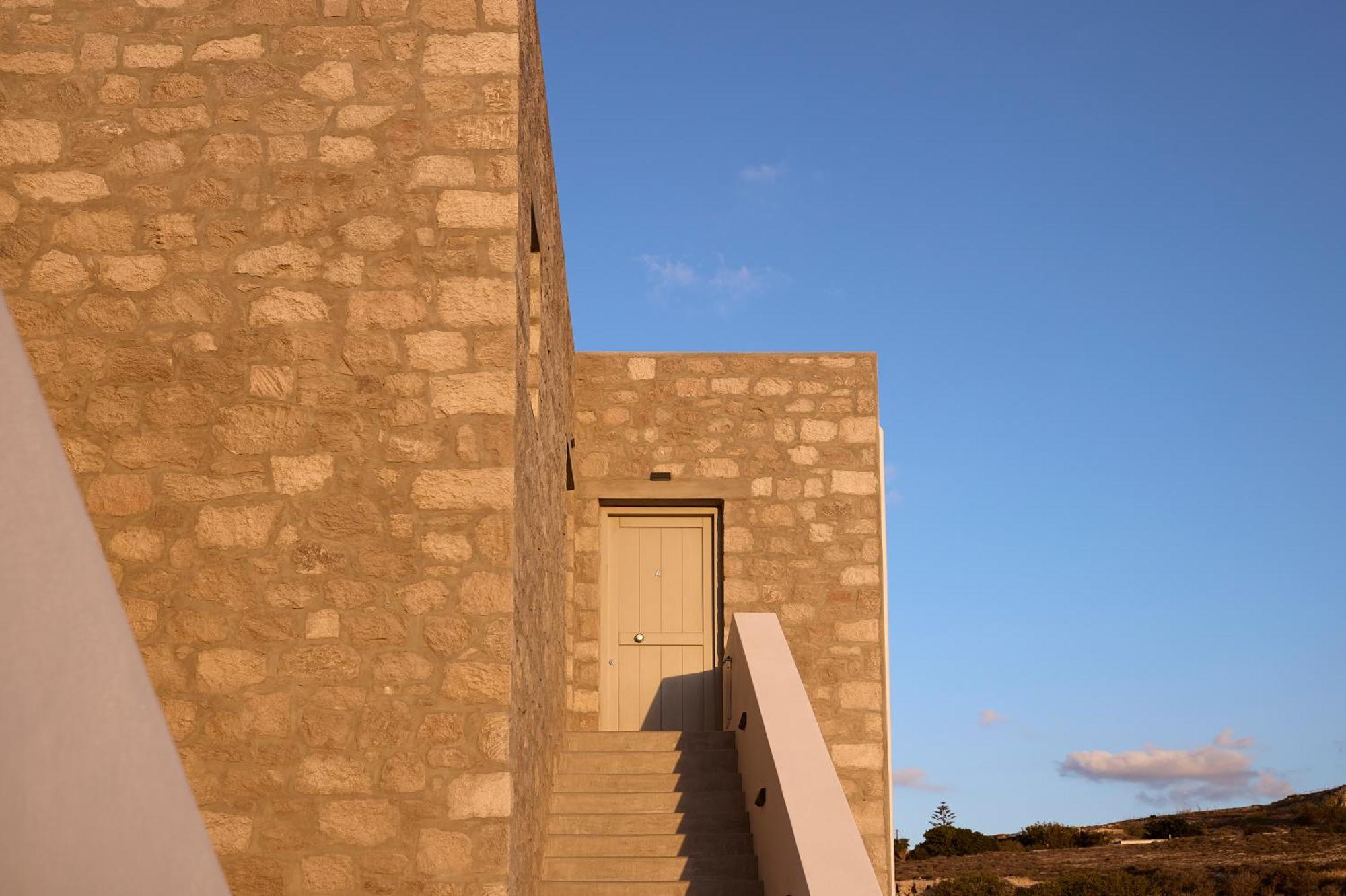 Kedros Milos Suites Adamantas  Pokoj fotografie