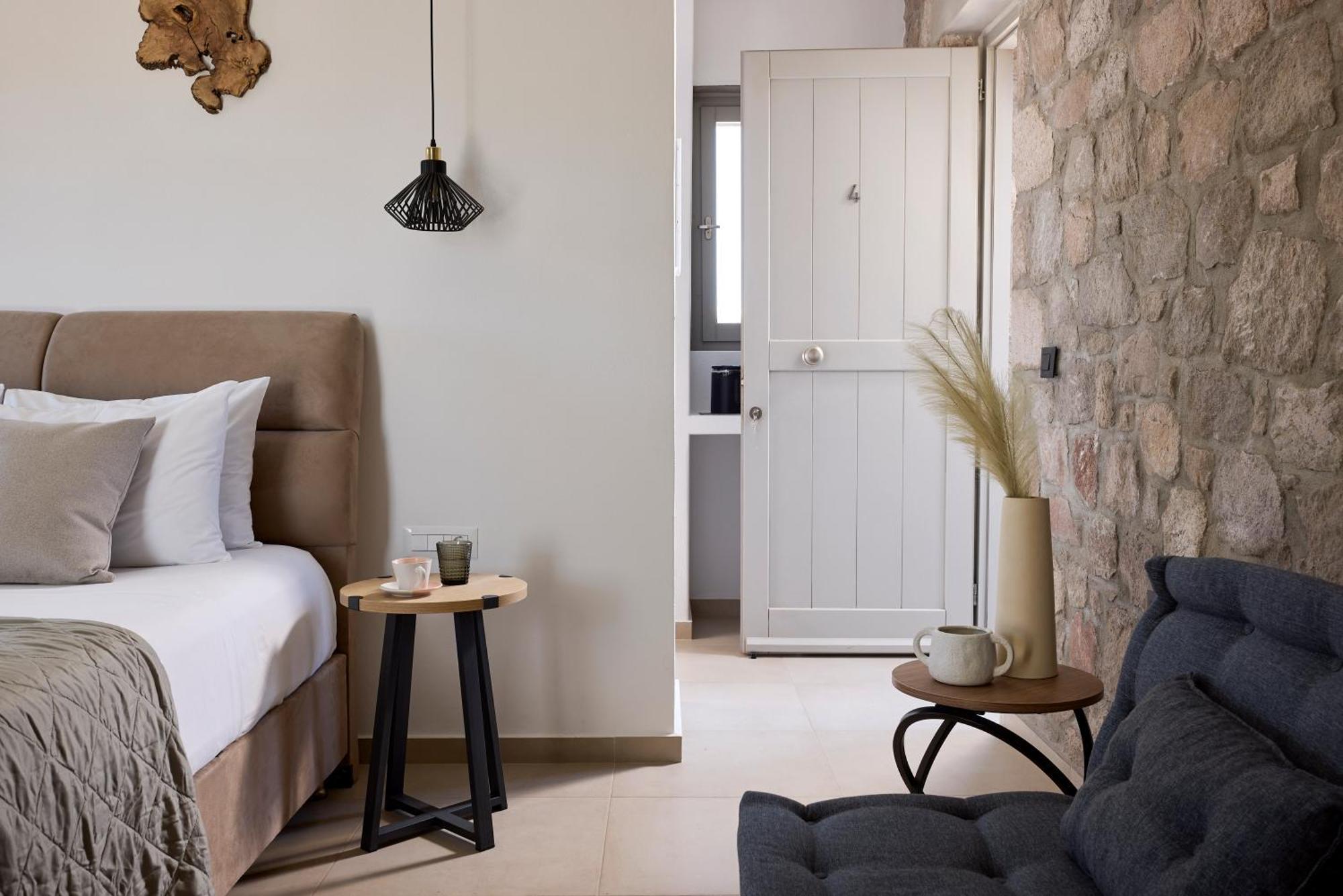 Kedros Milos Suites Adamantas  Pokoj fotografie