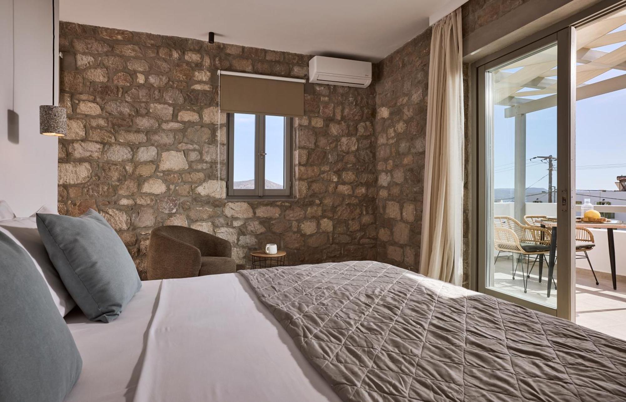 Kedros Milos Suites Adamantas  Pokoj fotografie